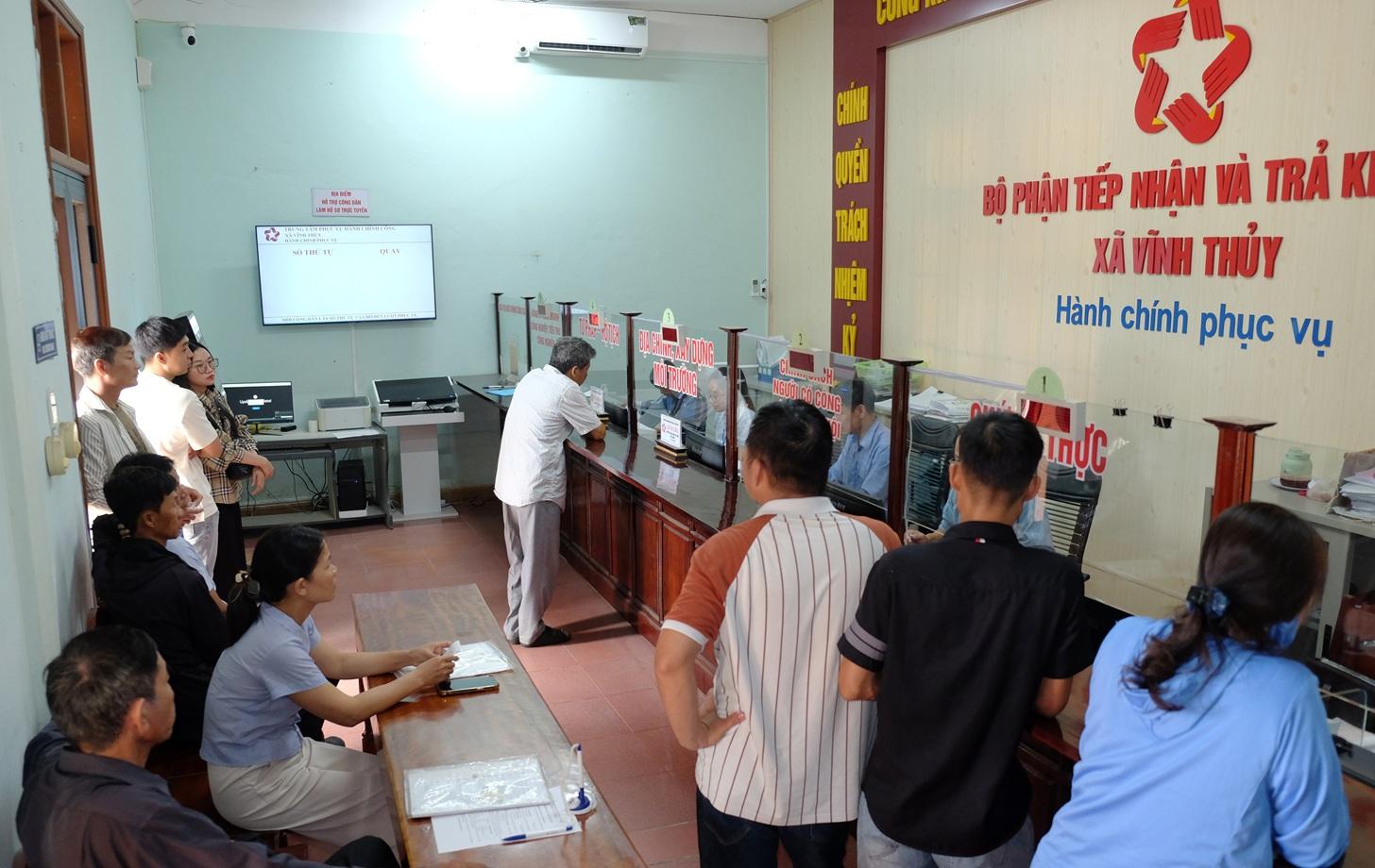 Mỗi tháng một ngày, Vĩnh Thuỷ đưa dịch vụ công về tận thôn